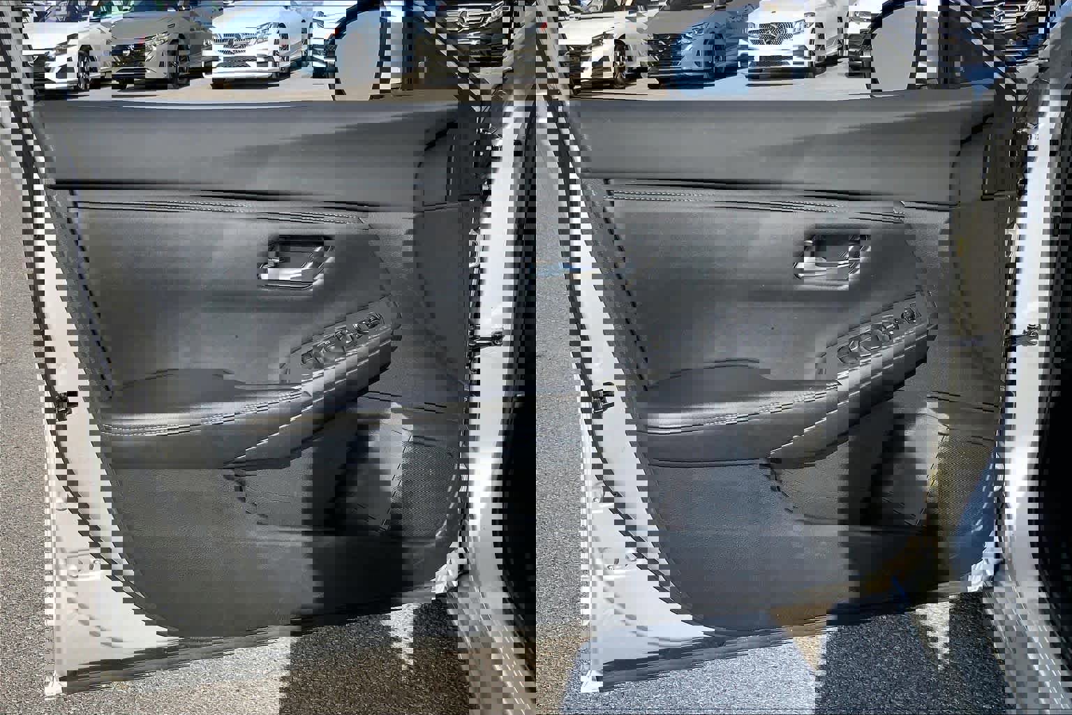 Used 2021 Nissan Sentra SV image 22