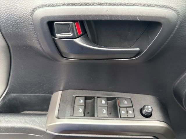 Used 2020 Toyota Tacoma SR5 image 12