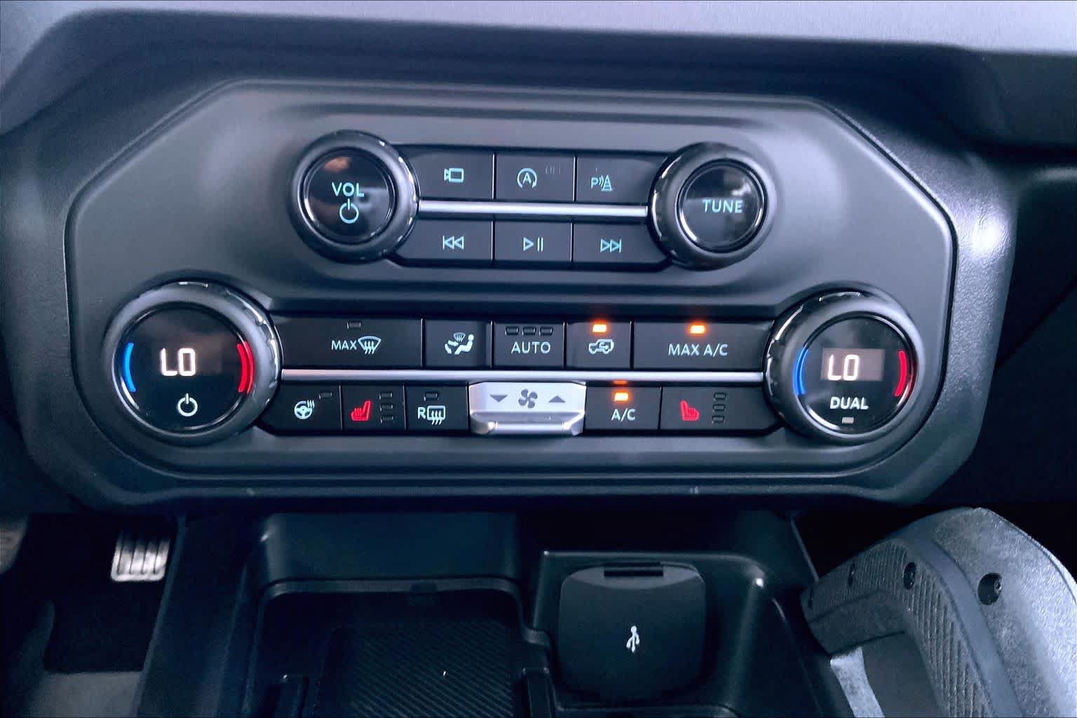 Certified 2025 Ford Bronco Raptor AWD/4WD image 30