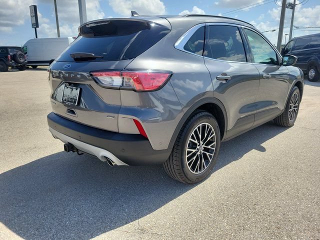 Certified 2022 Ford Escape Titanium w/ Titanium Premium Package FWD image 6