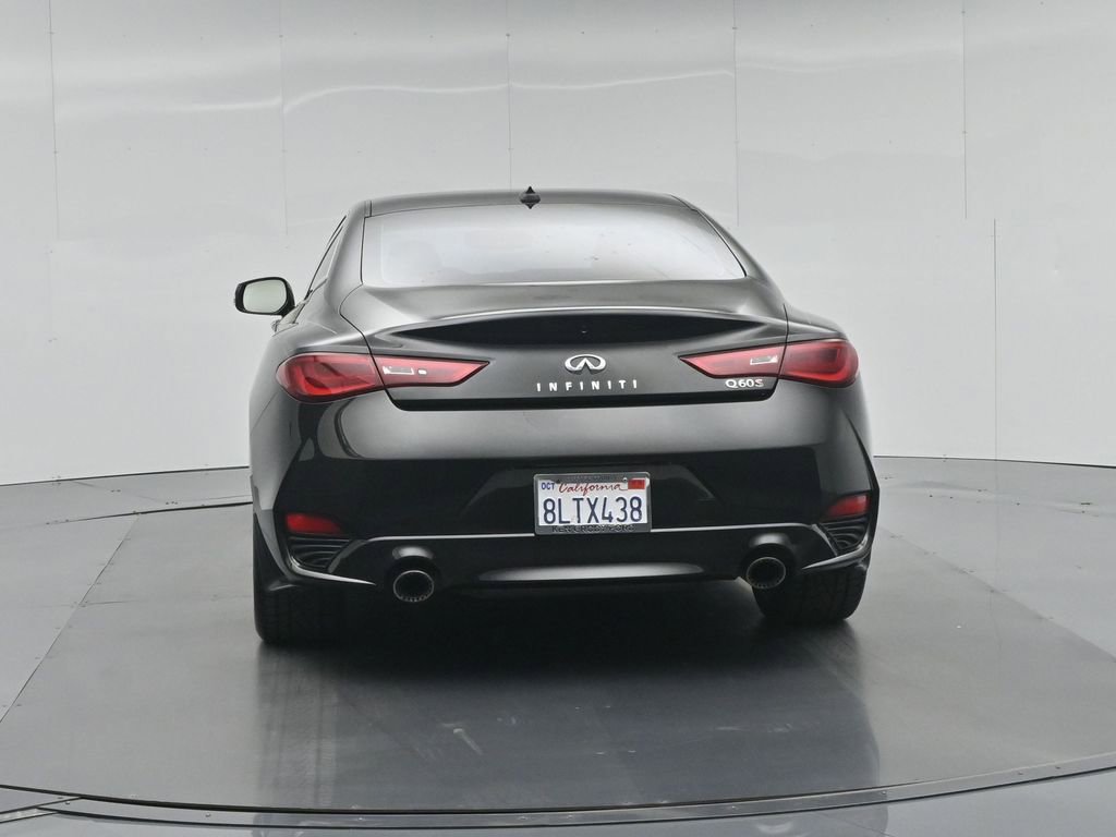 Used 2017 INFINITI Q60 Red Sport 400 RWD image 27