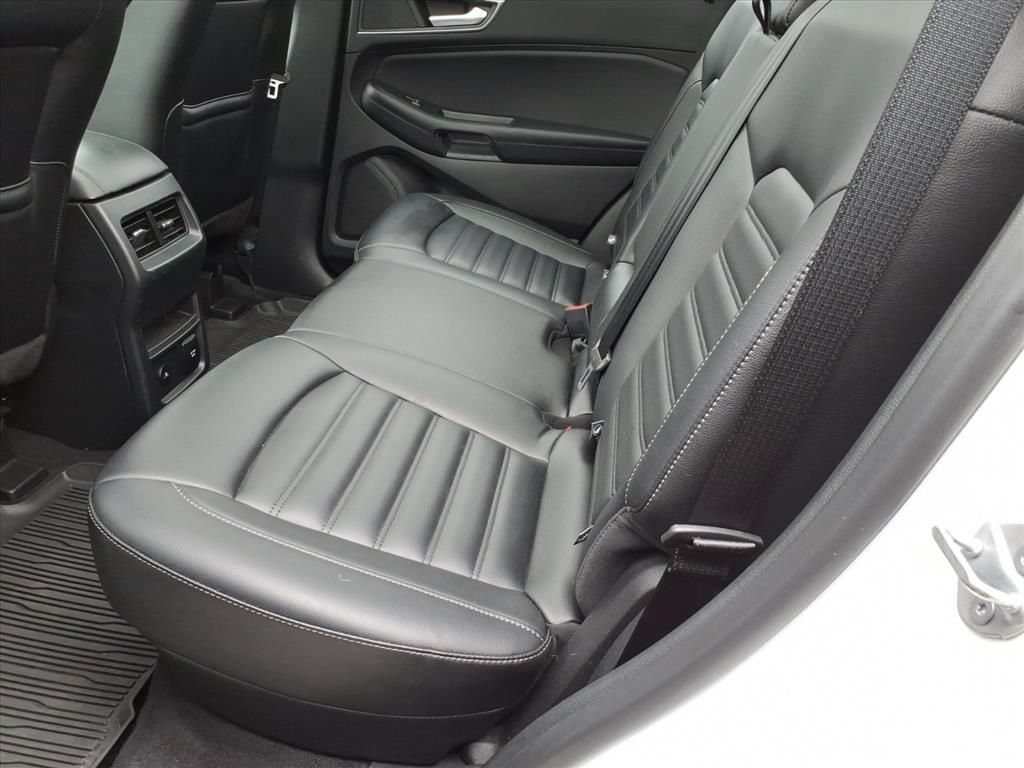 Certified 2022 Ford Edge SEL w/ Convenience Package AWD/4WD image 9
