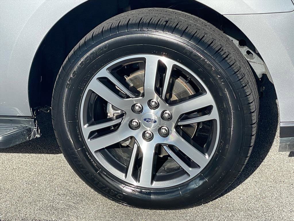 Certified 2024 Ford Expedition Max Limited image 9