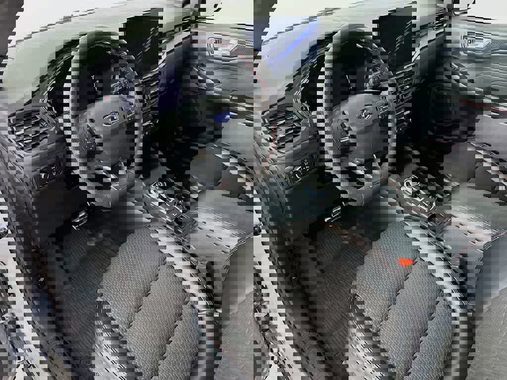 Certified 2023 Ford Escape ST-Line w/ Tech Pack #1 image 9