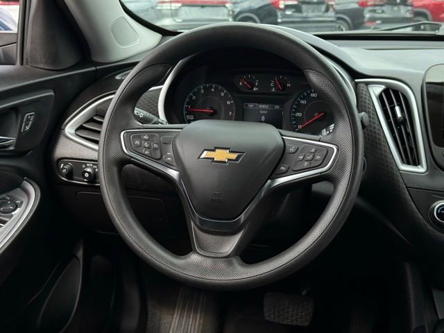 Used 2024 Chevrolet Malibu LT FWD image 17