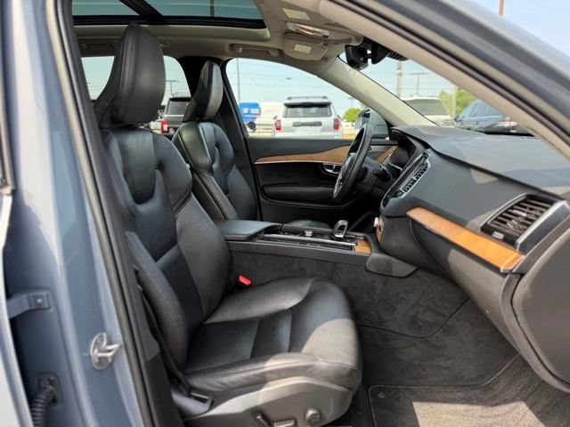 Used 2023 Volvo XC90 T8 Plus AWD/4WD image 18