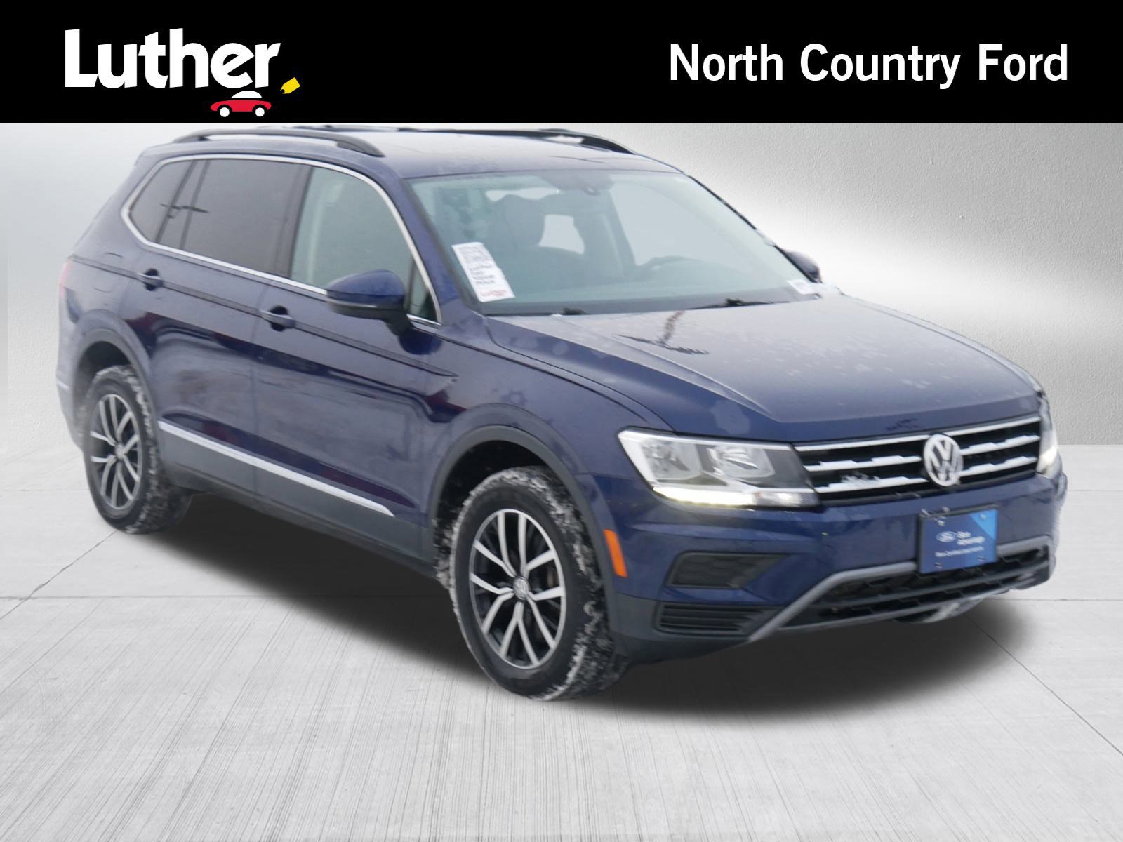 Used 2021 Volkswagen Tiguan SE w/ Panoramic Sunroof Package image 7