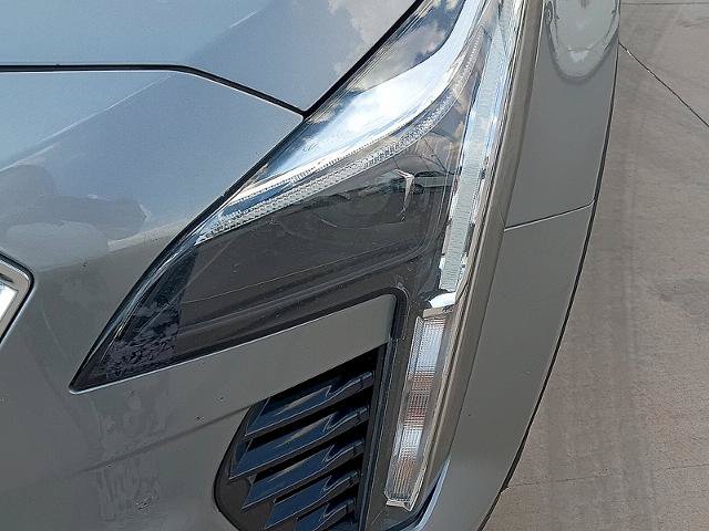 Used 2023 Cadillac XT4 Luxury w/ Driver Awareness Package FWD image 11