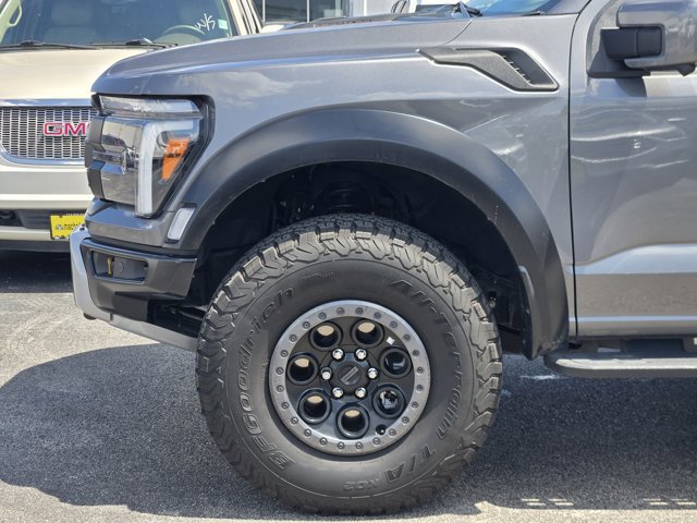 Certified 2025 Ford F150 Raptor AWD/4WD image 9