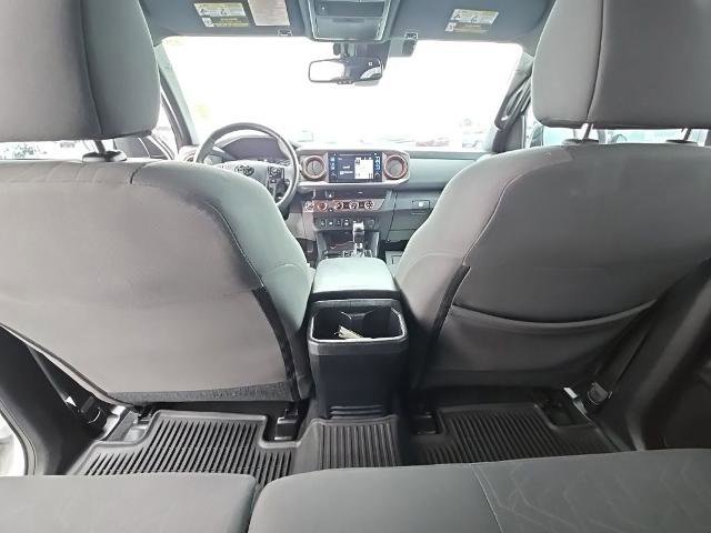 Used 2018 Toyota Tacoma TRD Sport w/ Technology Package image 29
