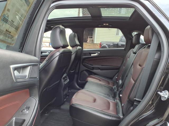 Certified 2022 Ford Edge Titanium w/ Equipment Group 301A AWD/4WD image 17