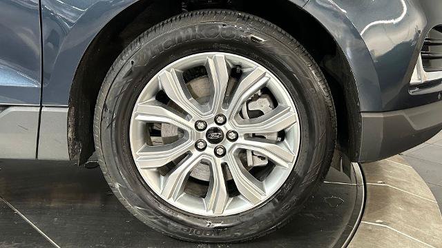 Certified 2024 Ford Edge Titanium AWD/4WD image 25