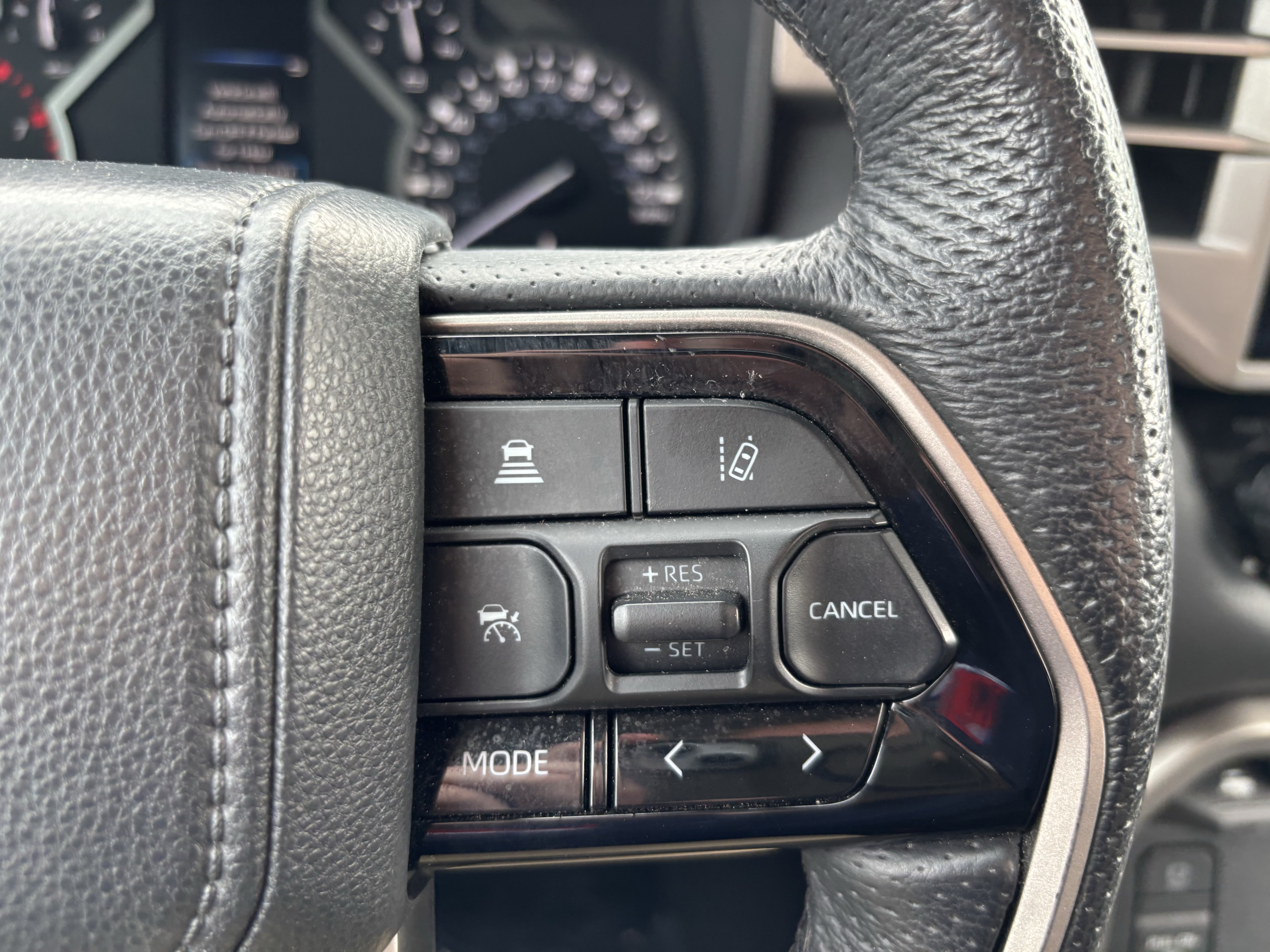 Used 2022 Toyota Tundra Limited AWD/4WD image 16