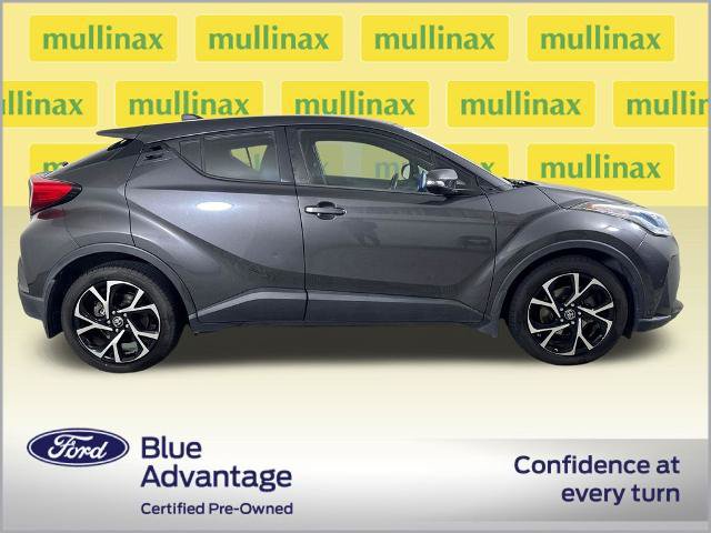 Used 2020 Toyota C-HR XLE FWD image 2