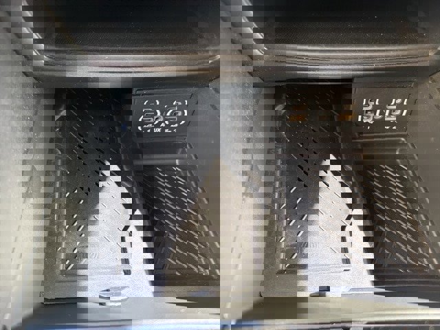 Used 2025 Chrysler Pacifica Limited image 22