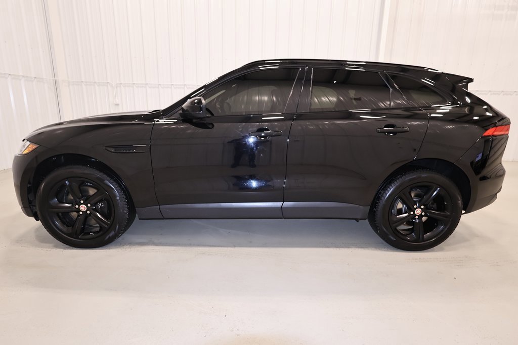 Used 2018 Jaguar F-PACE Premium image 2