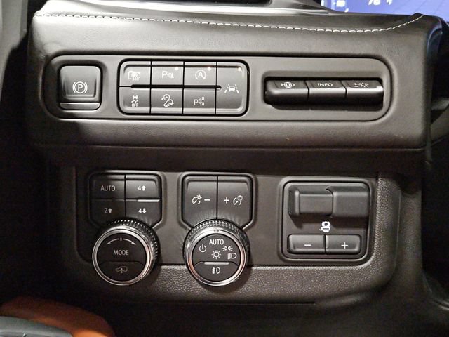 Used 2024 GMC Yukon XL Denali Ultimate AWD/4WD image 33
