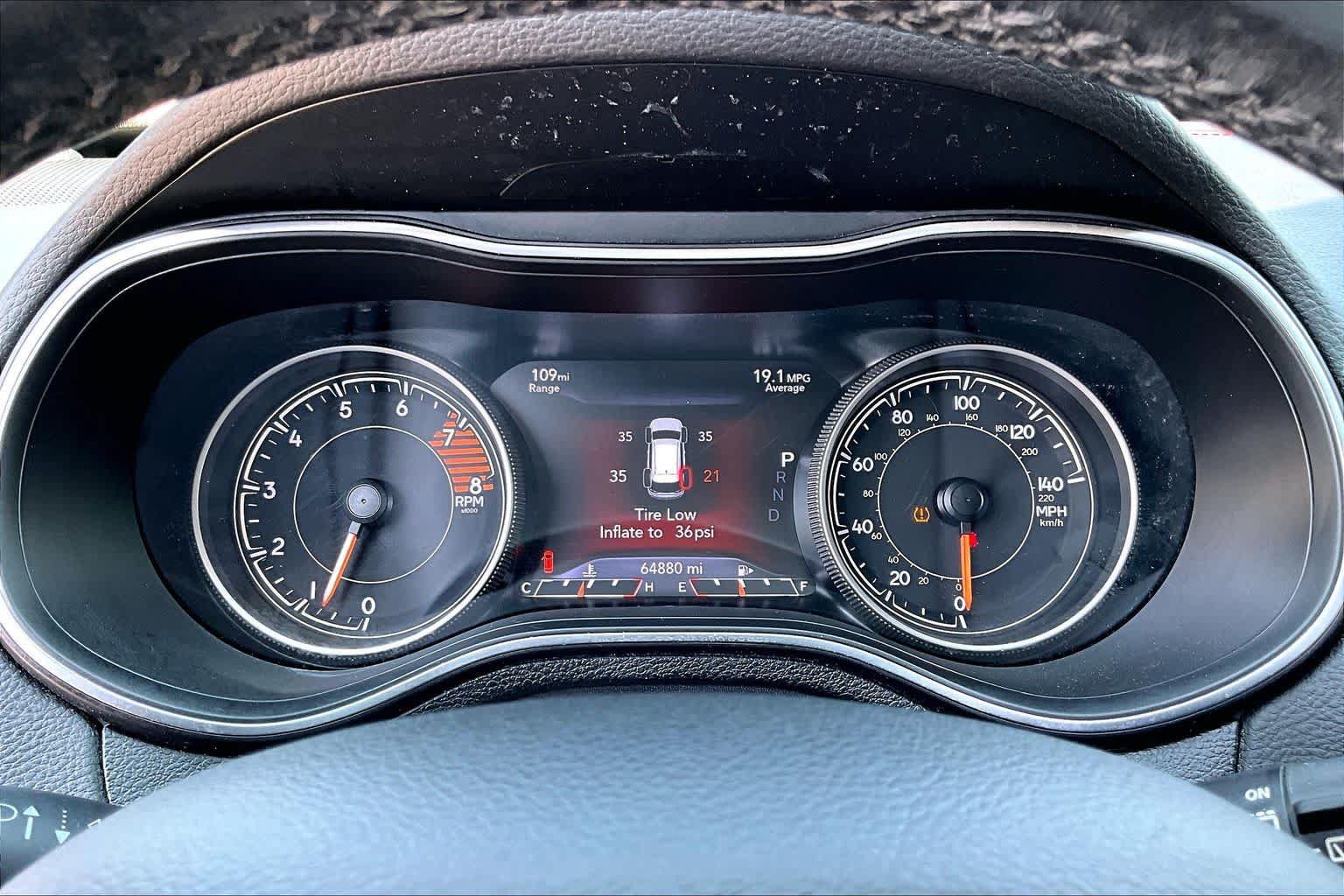 Used 2019 Jeep Cherokee Trailhawk w/ Cold Weather Group AWD/4WD image 29