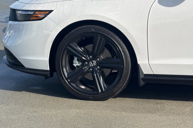 Used 2025 Honda Accord Sport image 33
