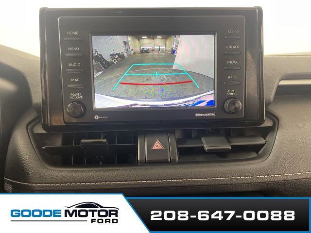 Used 2022 Toyota RAV4 LE image 17