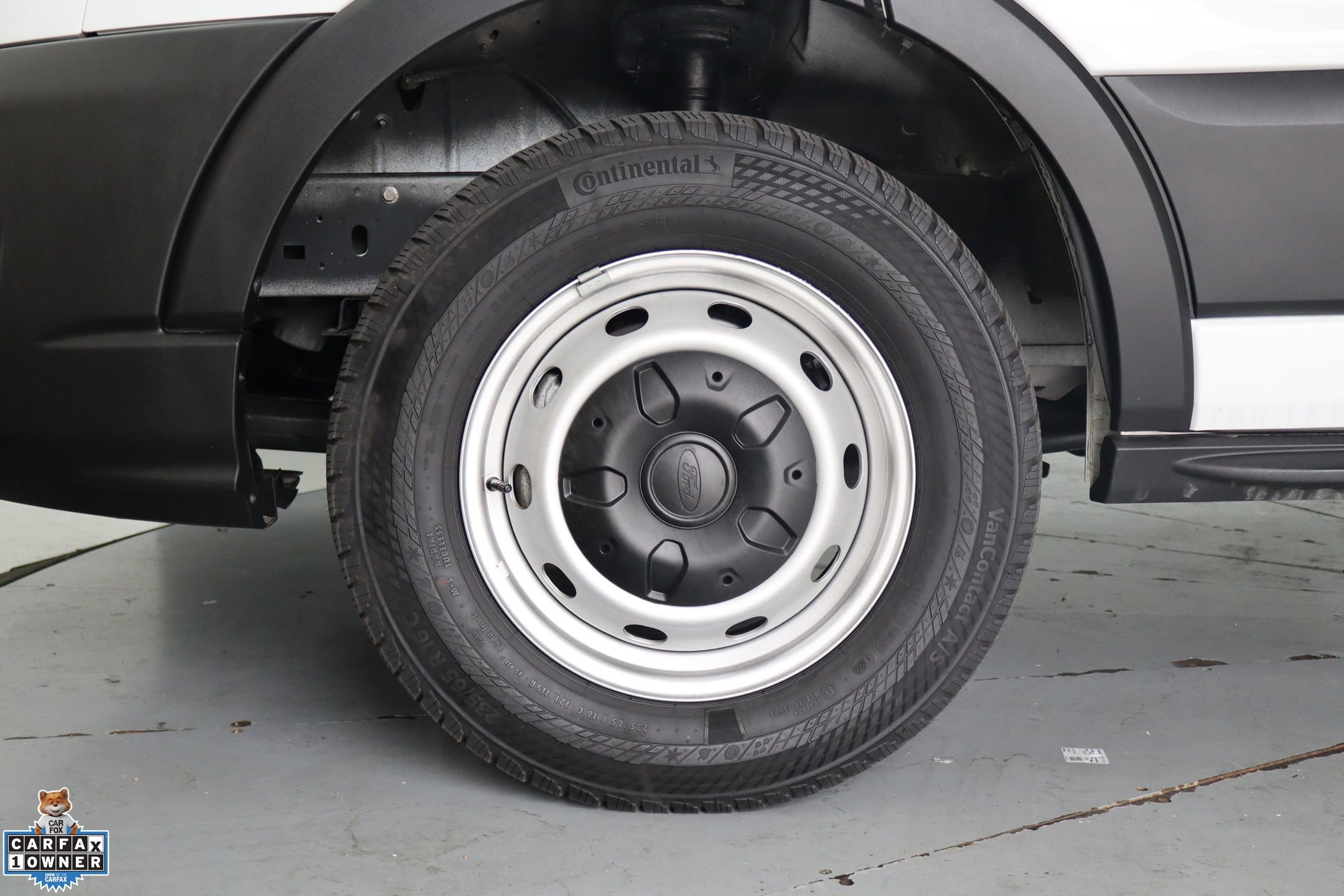 Certified 2024 Ford Transit 250 148 Medium Roof w/ Load Area Protection Package image 18