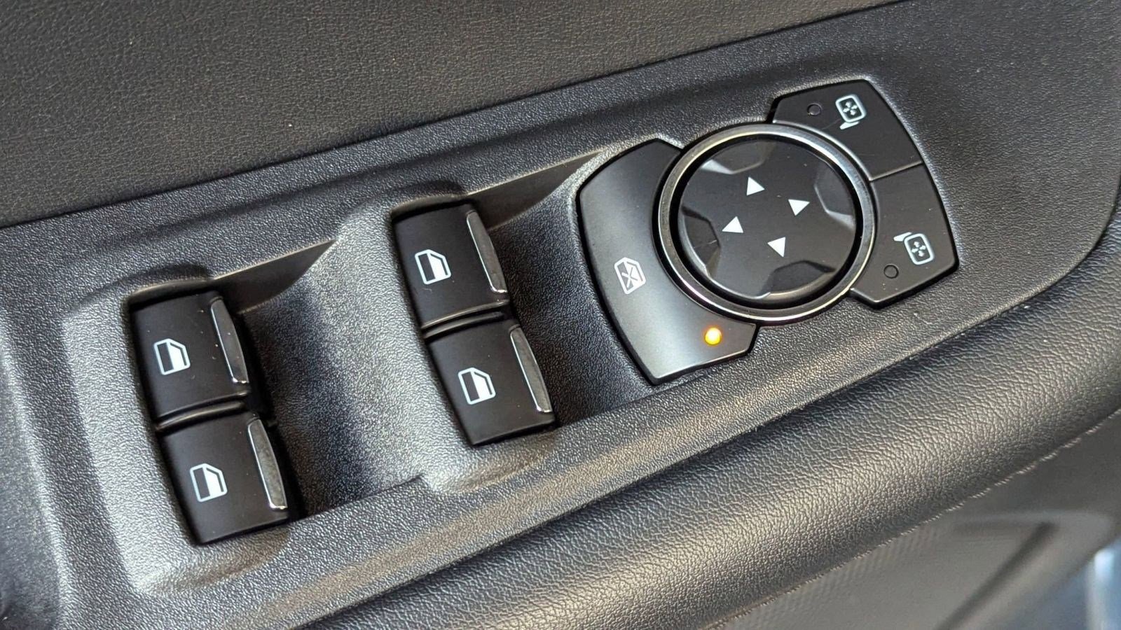 Certified 2022 Ford Edge SE w/ Black Appearance Package image 22