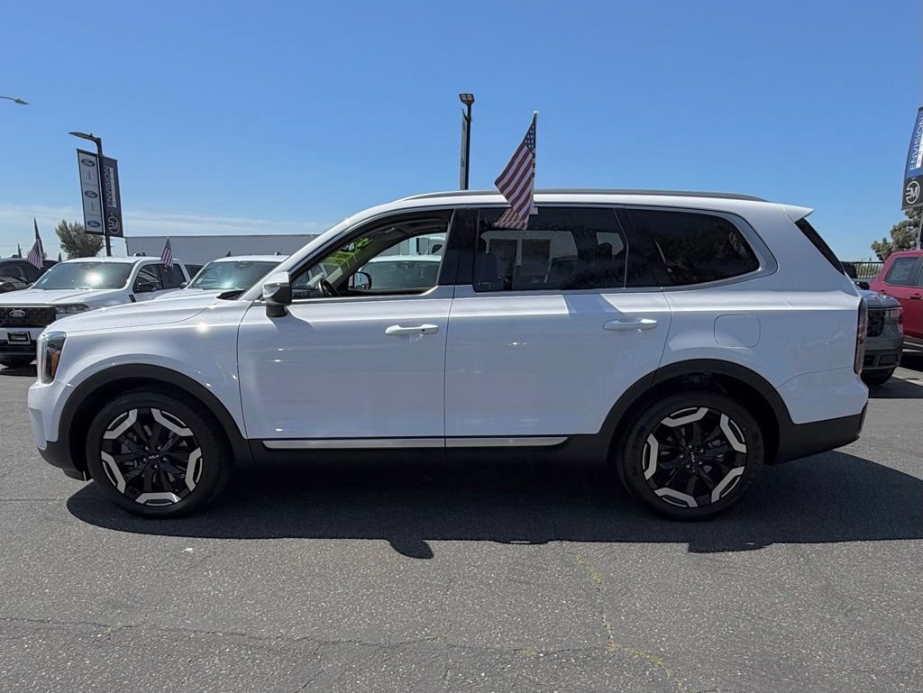 Used 2024 Kia Telluride EX FWD image 6