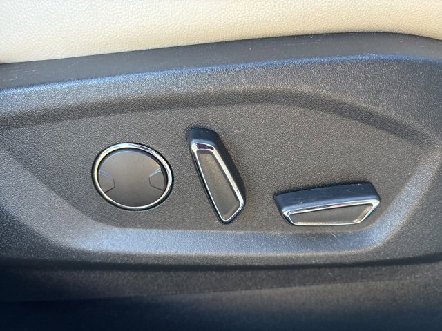 Certified 2019 Ford Edge Titanium image 22