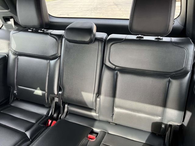 Certified 2025 Ford Expedition Platinum w/ Stealth Appearance Package image 27