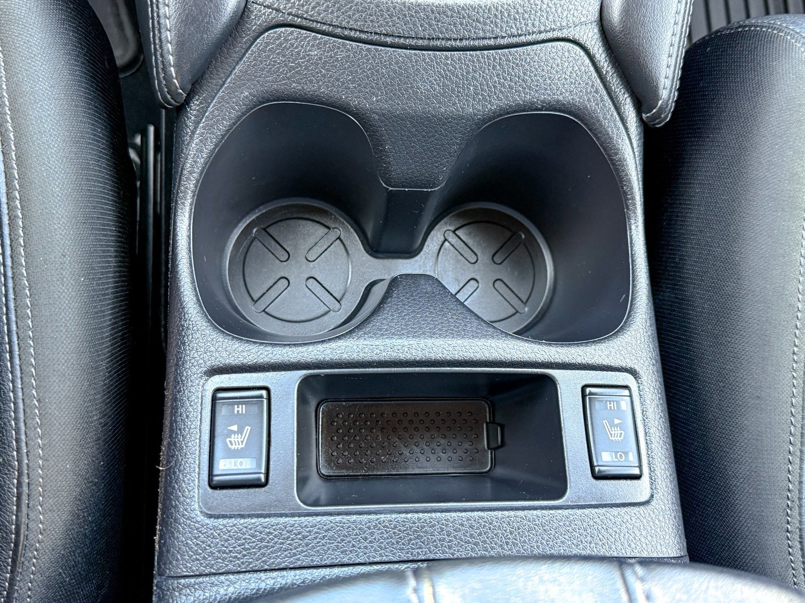 Used 2020 Nissan Rogue Sport SL w/ Premium Package image 28