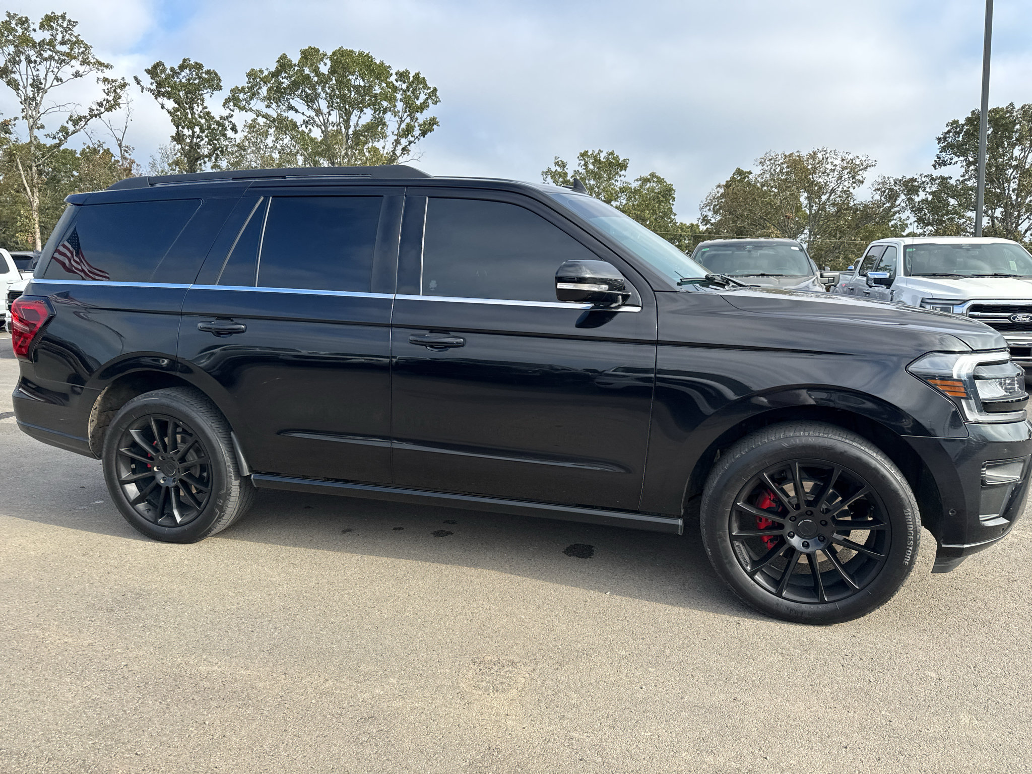 Certified 2022 Ford Expedition Limited RWD image 5