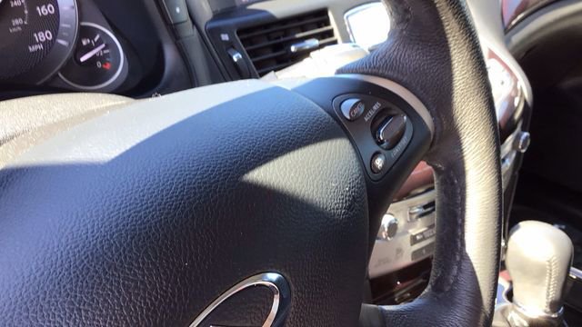 Used 2019 INFINITI Q70 Luxe image 20