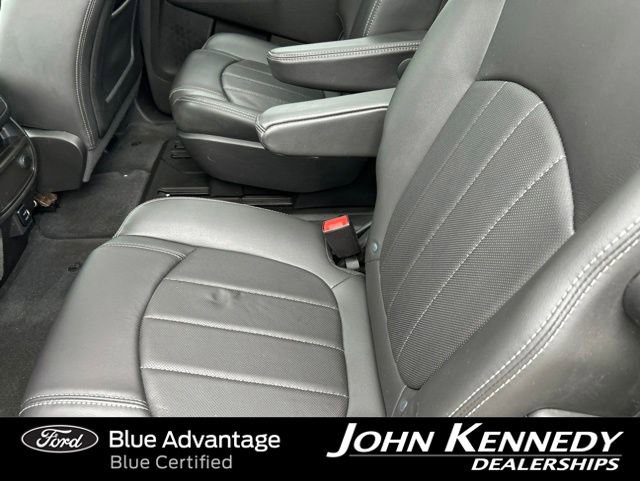 Used 2017 Buick Enclave Premium AWD/4WD image 37