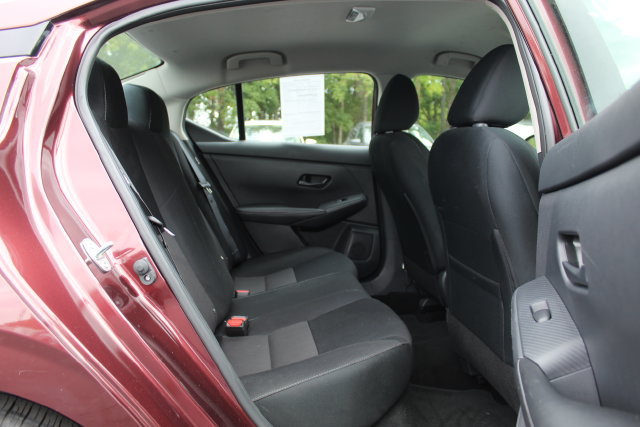 Used 2024 Nissan Sentra SV FWD image 25