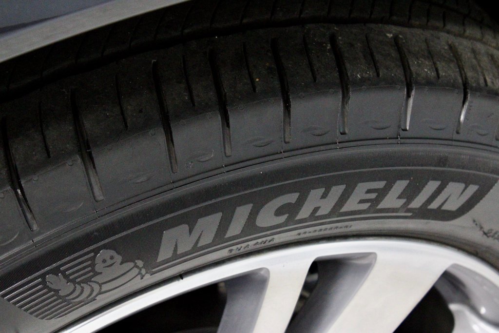 Used 2025 Cadillac XT6 Premium Luxury image 22