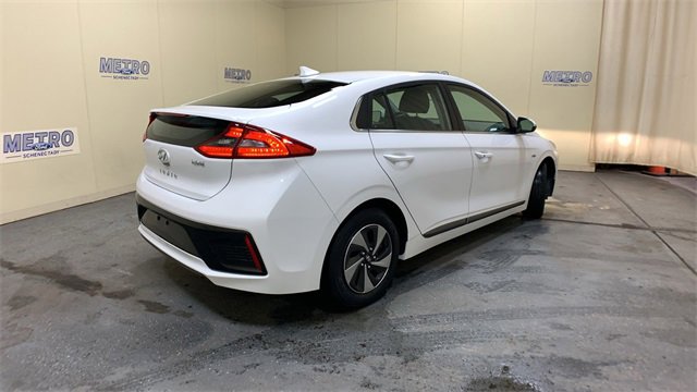 Used 2019 Hyundai Ioniq SEL image 3
