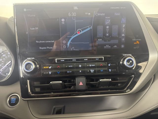 Used 2021 Toyota Highlander Platinum AWD/4WD image 17