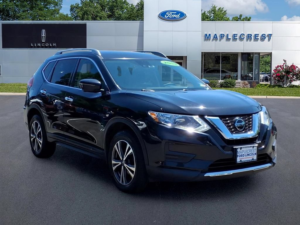 Used 2019 Nissan Rogue SV w/ Premium Package