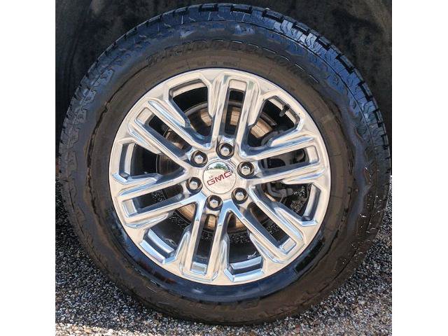 Used 2023 GMC Yukon XL SLT RWD image 7