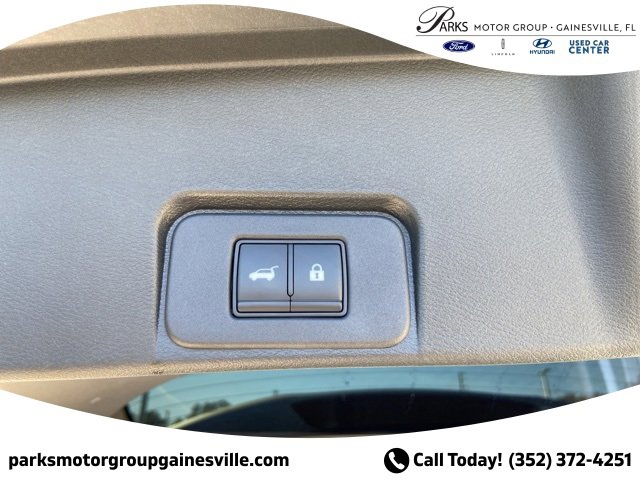 Used 2022 Nissan Rogue Platinum w/ Head-Up Display Package image 15