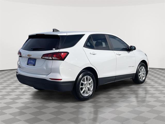 Used 2022 Chevrolet Equinox LS w/ LS Convenience Package image 5