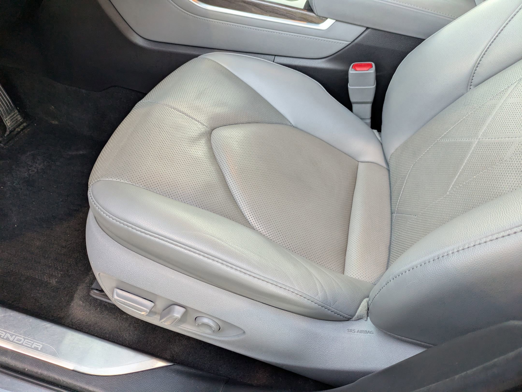 Used 2023 Toyota Highlander Platinum image 13