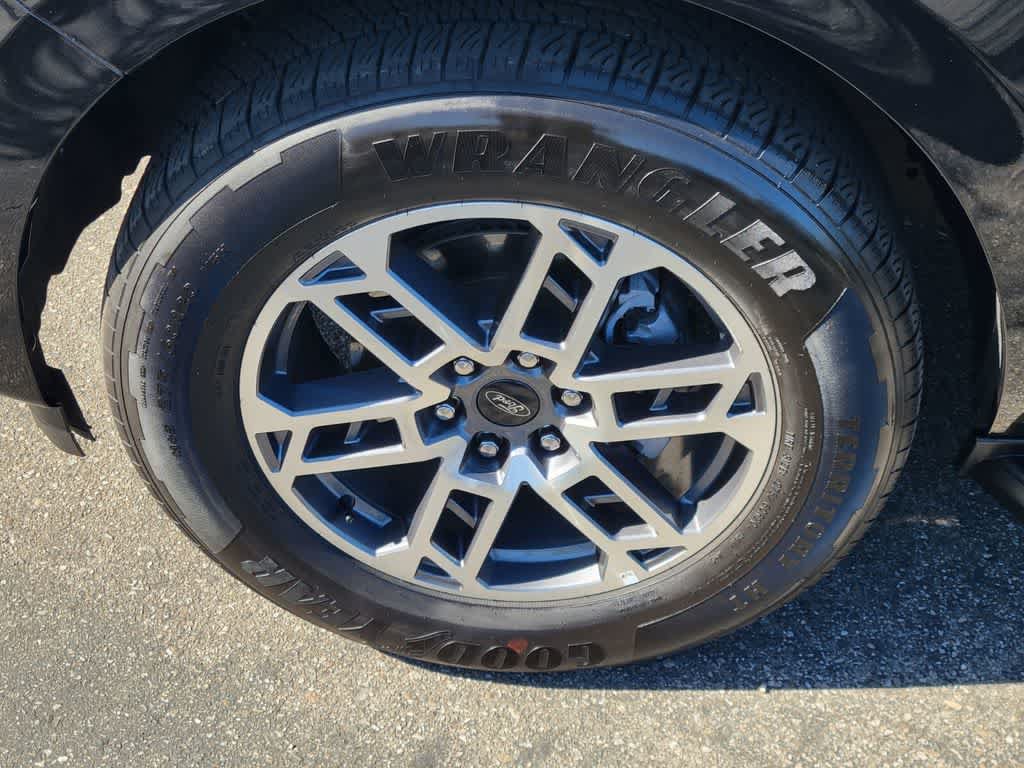 Certified 2025 Ford Expedition Max Active RWD image 11