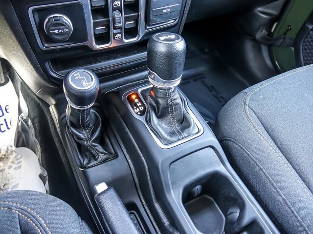 Used 2024 Jeep Wrangler Unlimited Sahara AWD/4WD image 21