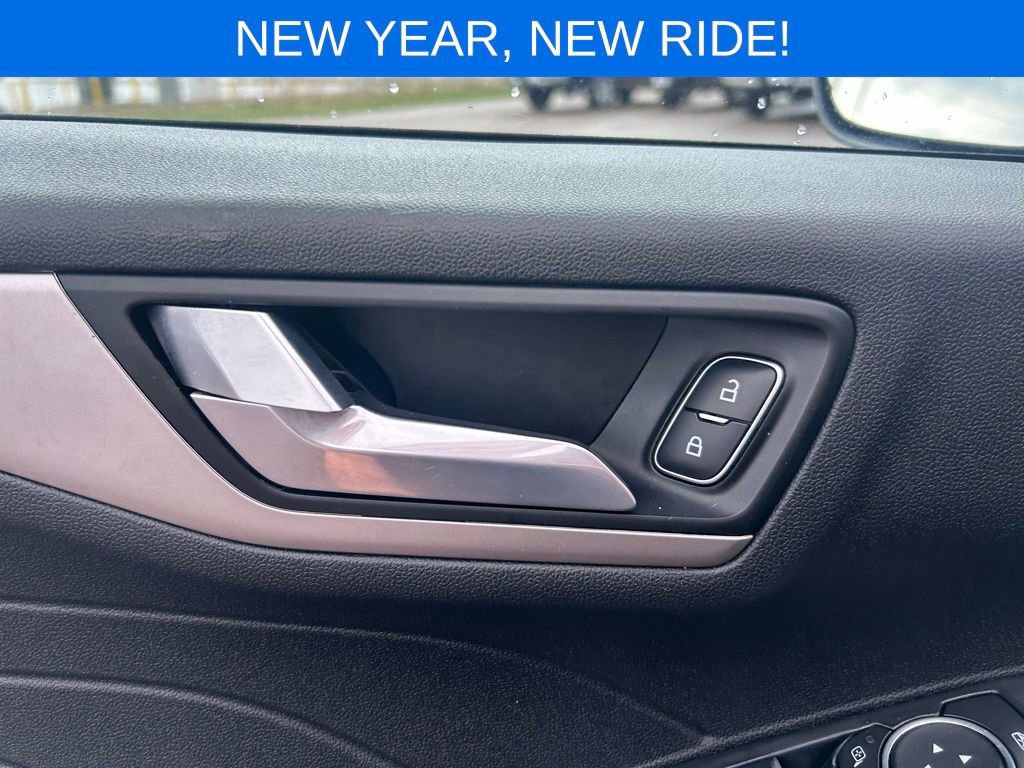 Certified 2022 Ford Escape SEL image 13