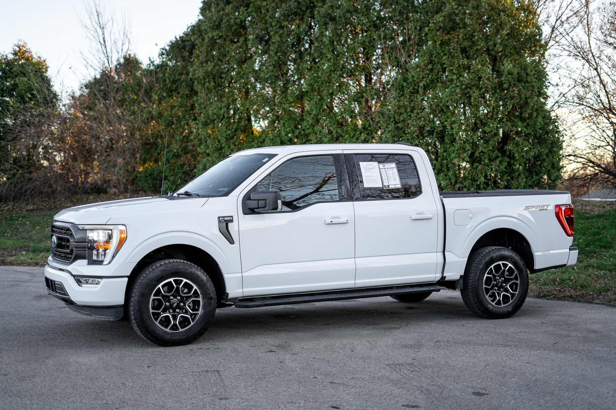 Certified 2022 Ford F150 XLT w/ Equipment Group 302A High image 9