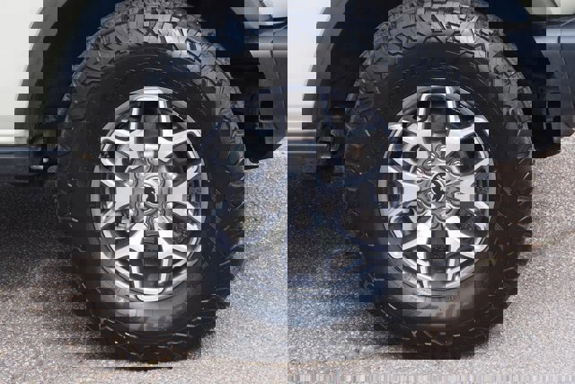 Certified 2025 Ford Bronco Badlands image 9