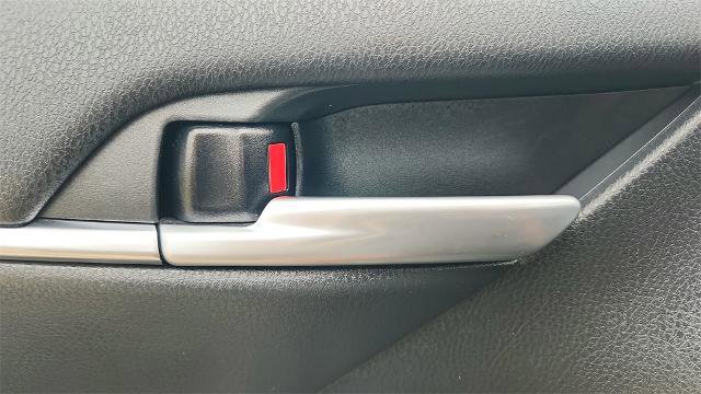 Used 2024 Toyota Camry SE image 20