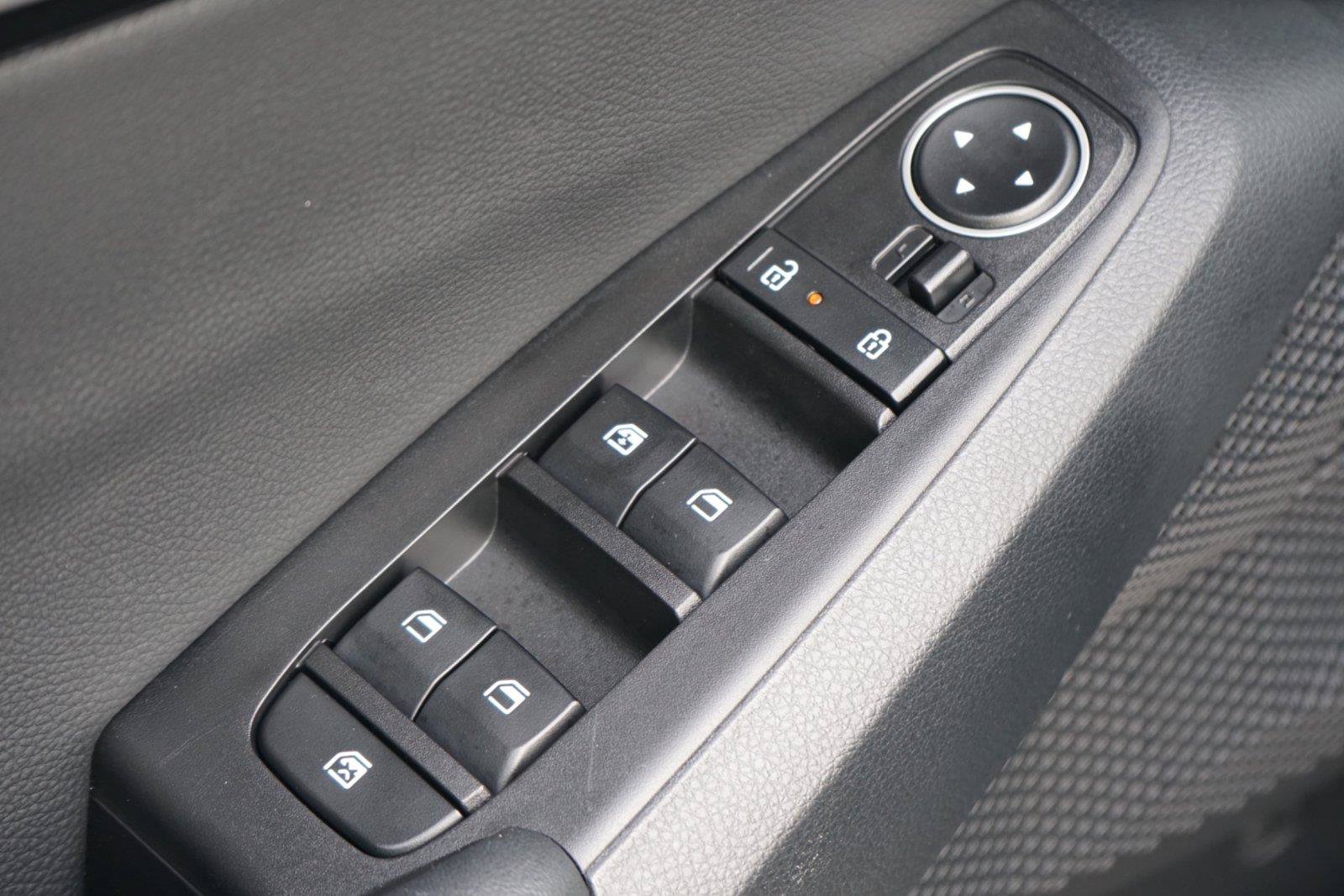 Used 2025 Kia Seltos S AWD/4WD image 20