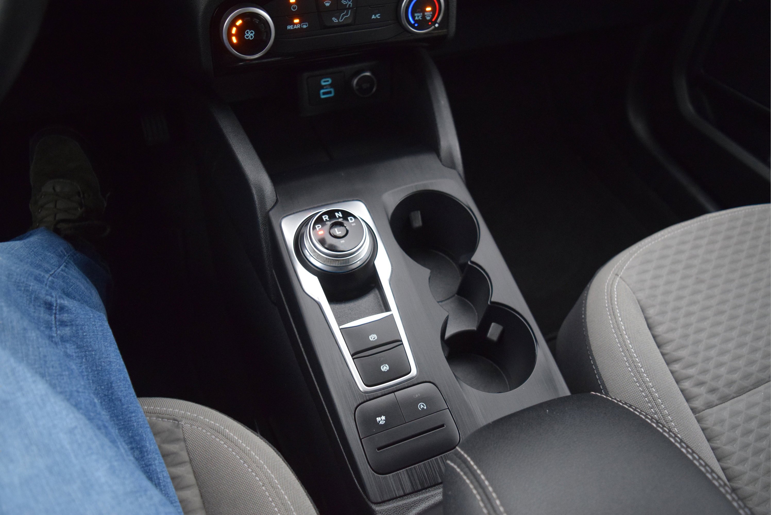 Certified 2021 Ford Escape SE image 17